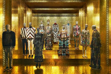 dolce gabbana cortile litta|dolce gabbana palazzo reale.